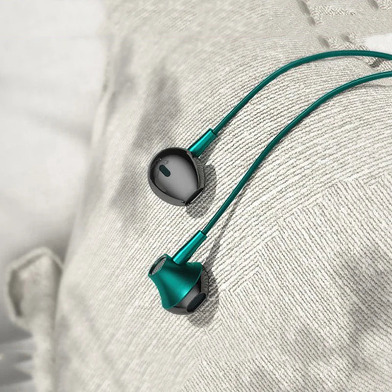 Type-C In-Ear Wired Karaoke Headphones 3.5mm Stereo Music Earbud Handfree Headset Earphones with Mic