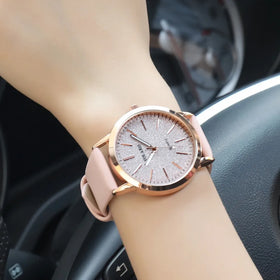Women's Luxury Fashion Brand Watch | Elegant Quartz Wristwatch for Stylish Women