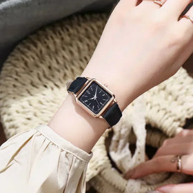 2024 Women Watches Luminous Leather Strap Digital Wristwatches Ladies Quartz Watch Casual Clock Gift Dress Reloj Mujer 여자시계명품